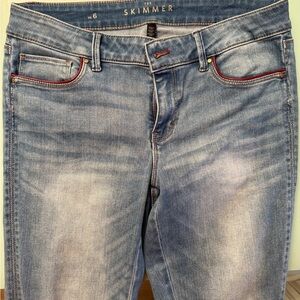 The Women’s Light Blue Jeans - Classic Slim Fit